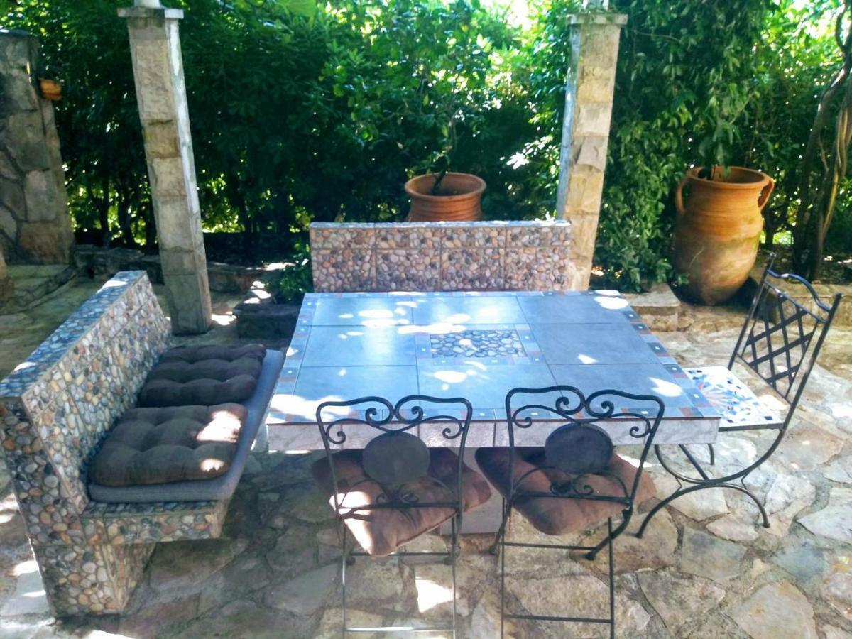 Sea-Side Old Stone Villa With A Private Garden Будва Екстериор снимка